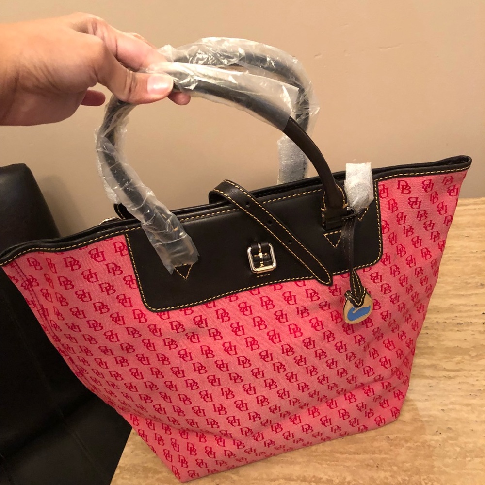 Dooney & Bourke tote bag